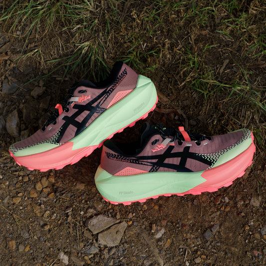 Fresh Walk Mens ASICS Trabuco Max 5