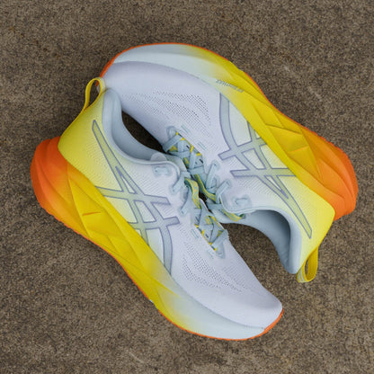 Fresh Walk Mens ASICS Novablast 5