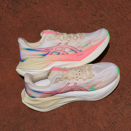 Fresh Walk Unisex ASICS Superblast 3