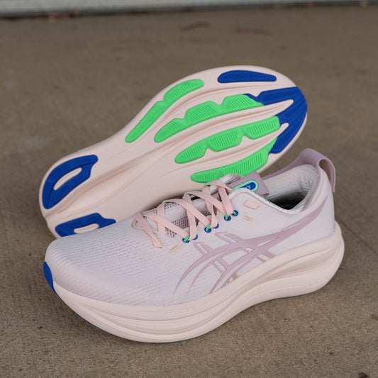 Fresh Walk Womens ASICS GEL-Nimbus 28 (Wide)