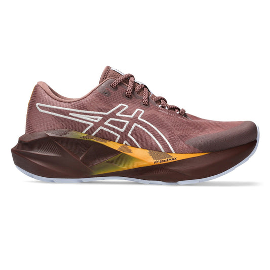Fresh Walk Womens ASICS Novablast 5 TR