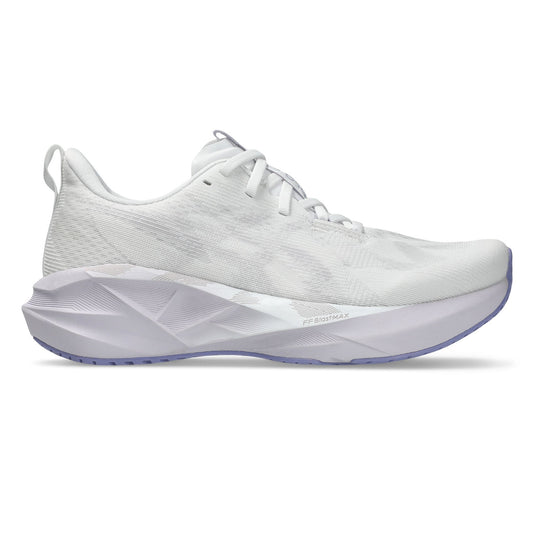 Fresh Walk Womens ASICS Novablast 5 (Wide)